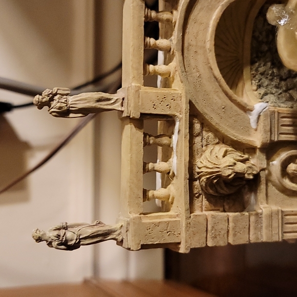 Department 56 Camden Park Fountain - Picture 3 of 14